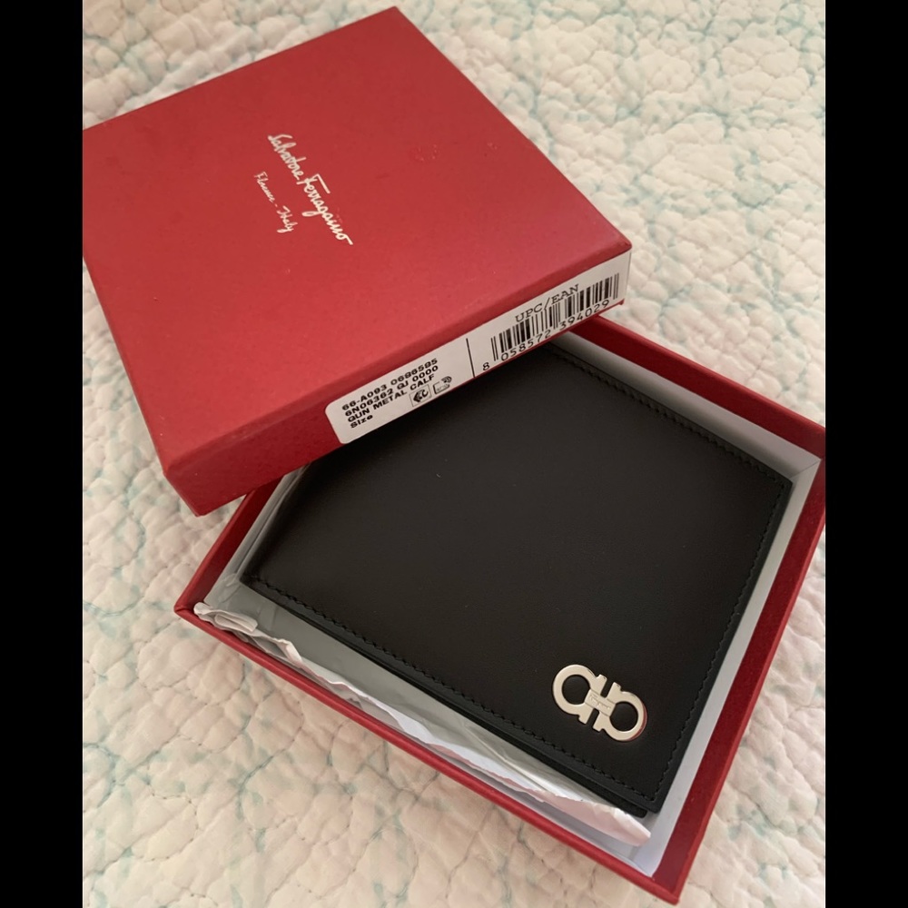 Salvatore Ferragamo Gancini Bifold Wallet W/ Tags